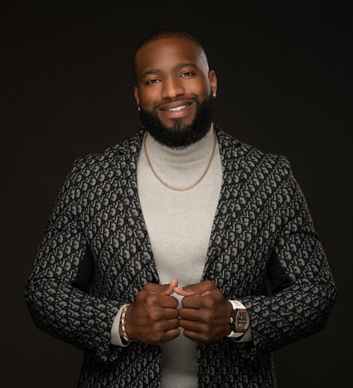 Headshot of founder, Onyi.
